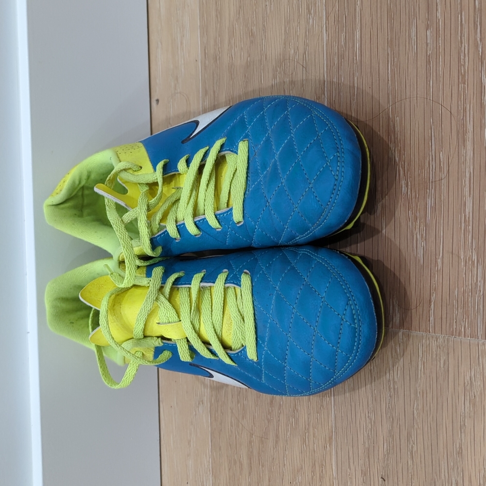 Nike Tiempo Cleats